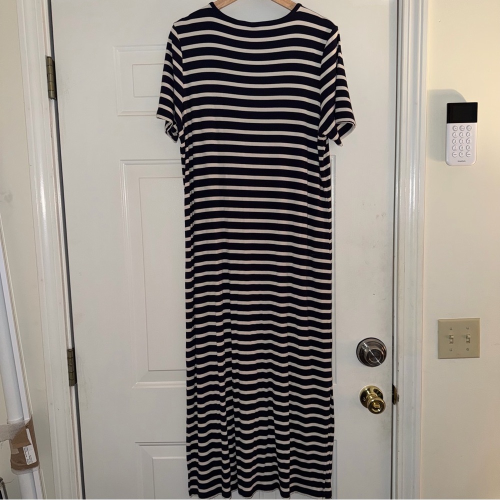 Navy and White Striped Short Sleeve Maxi Dress. By TAHARI Sz XL - Picture 4 of 8